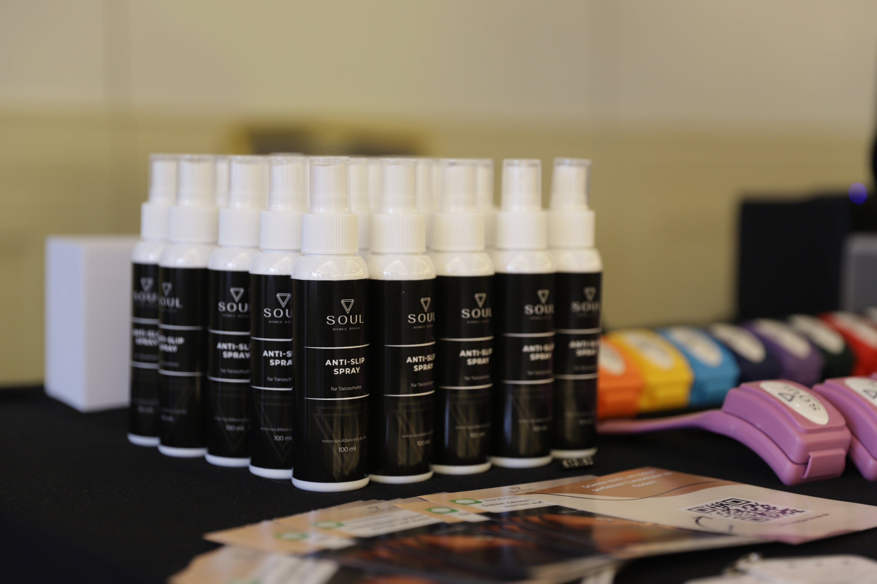 Laden Sie das Video: 